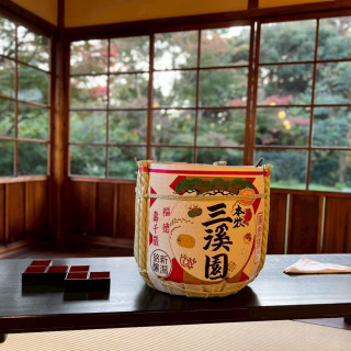 会場からの雰囲気及び鏡開き