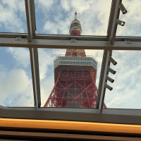 チャペルから見上げる東京タワー。お天気も良くよくみえた