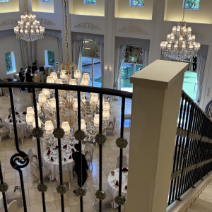 披露宴会場階段1番上からの景色|781409さんのアニヴェルセル江坂(新大阪)の写真(2589739)