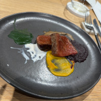 お肉は赤牛を使用しており、とても美味しいです。