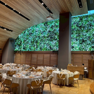 開放感のある披露宴会場