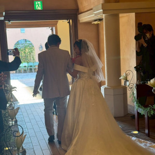 みんなに囲まれて幸せに退場♪