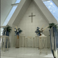 ホワイトチャペル
装花をブルーに変更