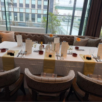 ゲストテーブル、ソファタイプ