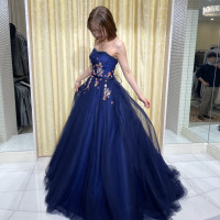 古いのから最近のまで他では見ないドレスがちらほらありました