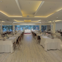 2種類の披露宴会場のうちナチュラルな会場が特に好みでした