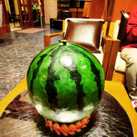 本物のスイカのようです。素晴らしいクオリティでした。