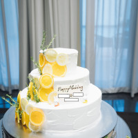 参考画像を元に作成してもらいました。ケーキトップは持ち込み。