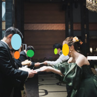 母親に体重米、父親に子育て感謝状を贈りました。