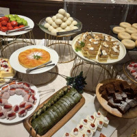 デザートビュッフェ