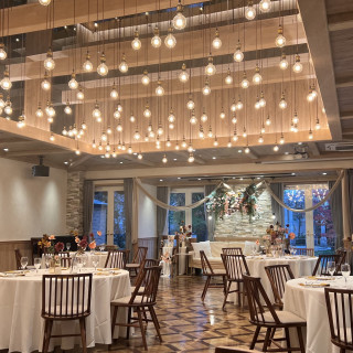 天井の鏡とペンダントライトに惹かれました!