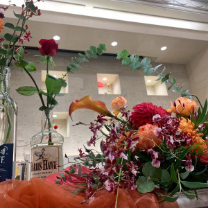 メインテーブルの前に花を置いた写真|781757さんのベルセゾンの写真(2592131)