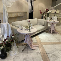 披露宴会場の高砂です(見学用のセット)