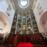 ステンドグラスが印象的でした