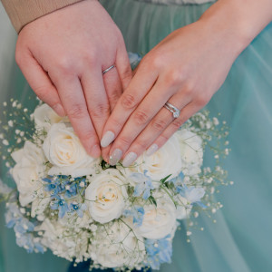 指輪とウェディングブーケ
お色直しに合わせて青い花をアレンジ|781883さんのBRASS BLEU 東京(ブラスブルートウキョウ)●BRASSグループの写真(2596720)