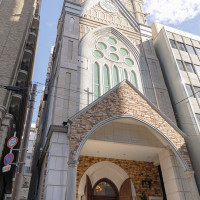 商店街から少し入ると現れます！