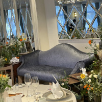 披露宴会場の椅子