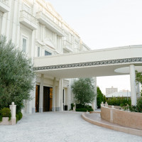 外観も白を基調としておりオシャレです！