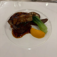 メインの肉料理