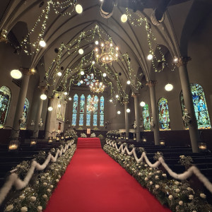 ステンドグラスが圧巻の大聖堂|781985さんの宮の森フランセス教会の写真(2593841)