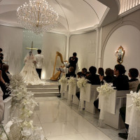 純白で一目惚れしたチャペル