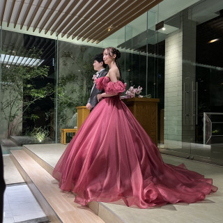 夜のチャペルです披露宴の最後にみんなで行きました