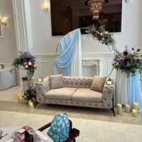 新郎新婦のソファ