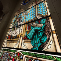 ストーリー性のあるステンドグラス