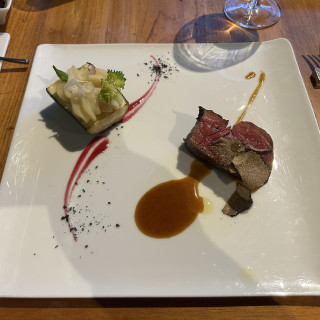 お野菜は甘く、お肉は柔らかくてソースに付けて食べ美味しかった