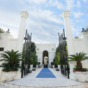 入口からリゾート感があります|782130さんのアーヴェリール迎賓館（大宮）/テイクアンドギヴ・ニーズウェディングの写真(2602288)