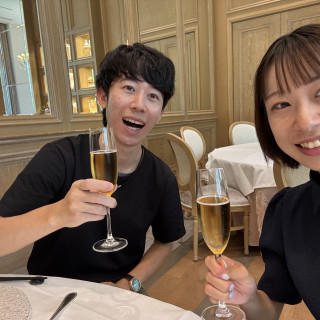 披露宴会場で試食中の様子です。