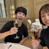 披露宴会場で試食中の様子です。