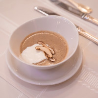 信州産椎茸のブルーテ カプチーノ仕立て