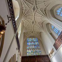 天井が高い大聖堂