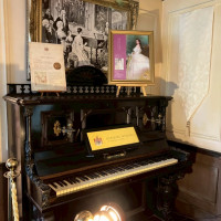 昔のピアノだそうです。