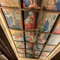 手書きの壁画が綺麗でした。