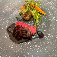 お肉料理です！