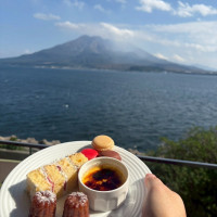 ブッフェと桜島
