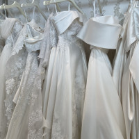 ドレスは同じ施設内にショップがありました