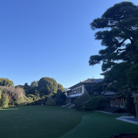 明治記念館の庭園です