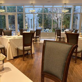 披露宴会場は中からお庭も見えます！