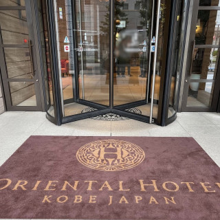 清潔感、重厚感ある会場