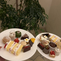 デザートビュッフェ、皆さん楽しそうでした