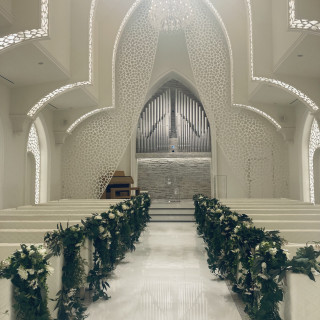 息をのむほど素敵な神聖な雰囲気漂うチャペル