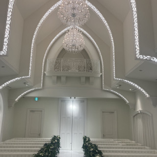 チャペル退場の時も映える構造