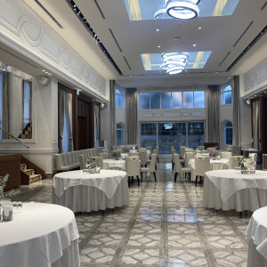 大人数対応の披露宴会場はゴージャスで明るい雰囲気|782626さんのステラ・デル・アンジェロの写真(2596536)