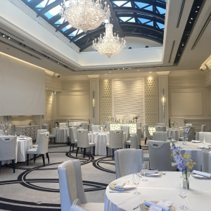 両側のスクリーンを使用して演出可能|782626さんのステラ・デル・アンジェロの写真(2596534)