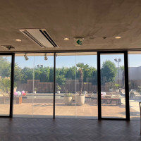 スモークガラス