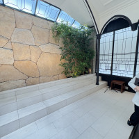 チャペルは白でシンプルに