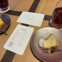 バスクチーズと烏龍茶
ピーチティーもとても美味しかった